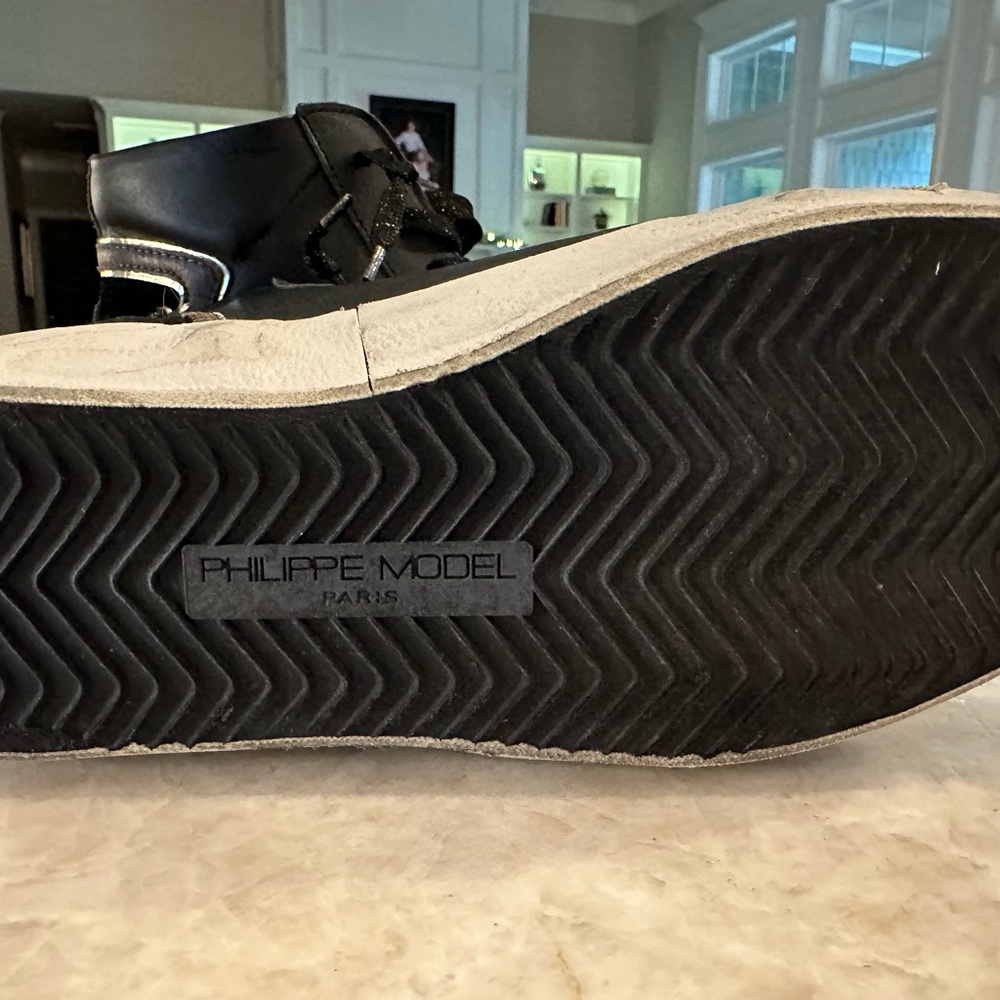 Philippe Model - image 3